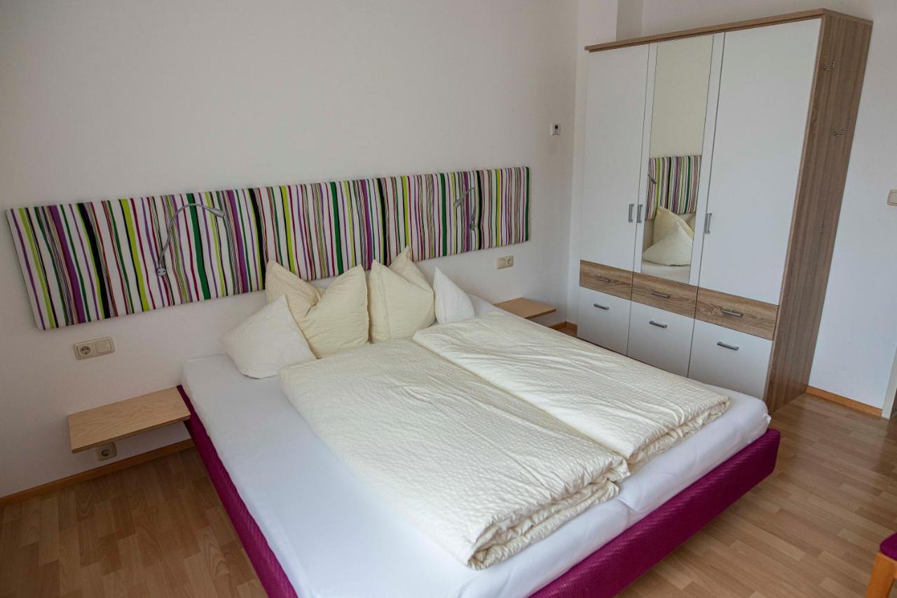 Hotel Lucia Damuels Ngoại thất bức ảnh