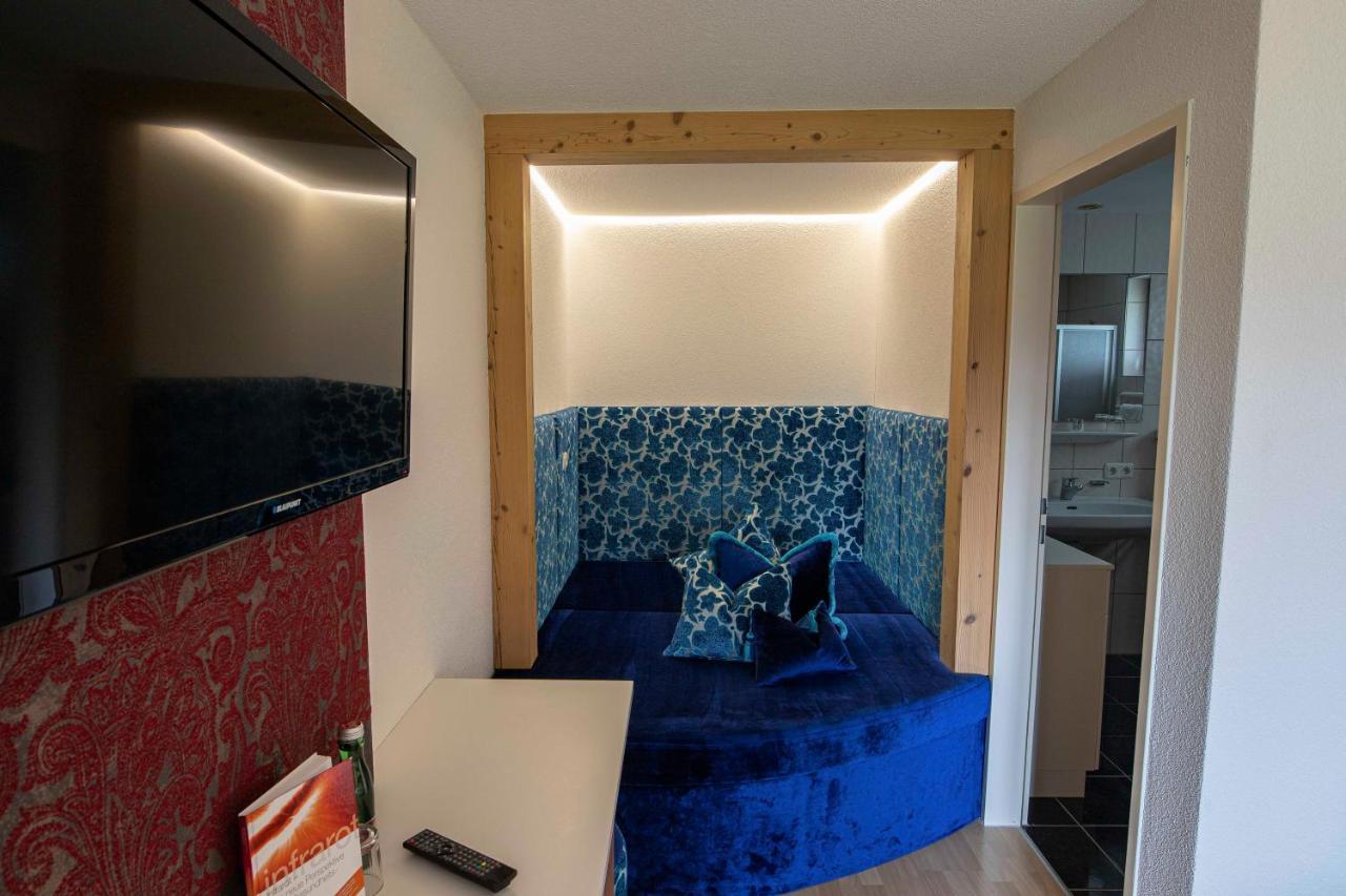 Hotel Lucia Damuels Ngoại thất bức ảnh