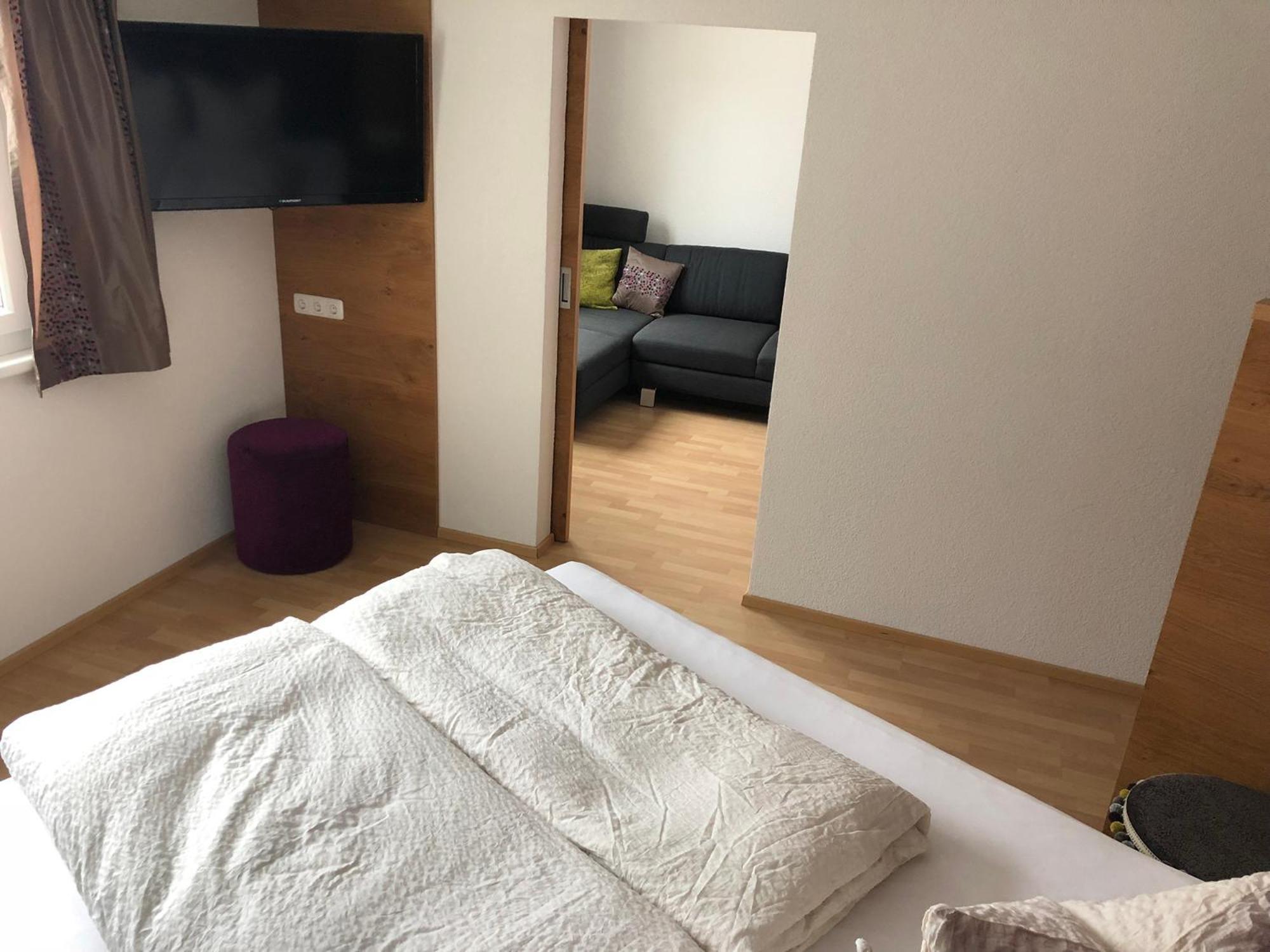 Hotel Lucia Damuels Ngoại thất bức ảnh